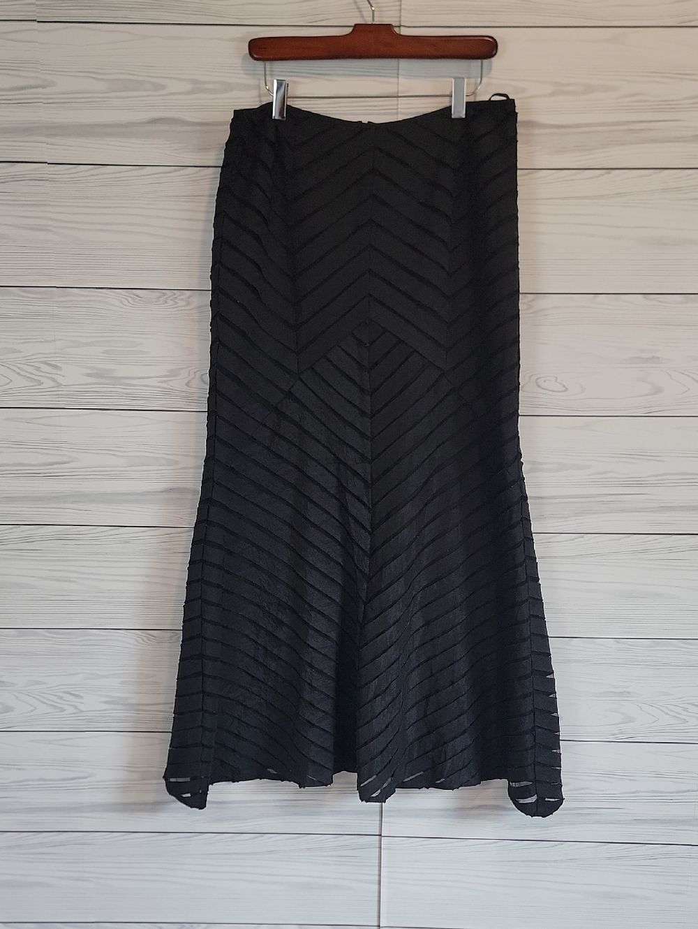 KM Collection by Milla Bell Black Chevron Cut-out Maxi Skirt Womens Size L